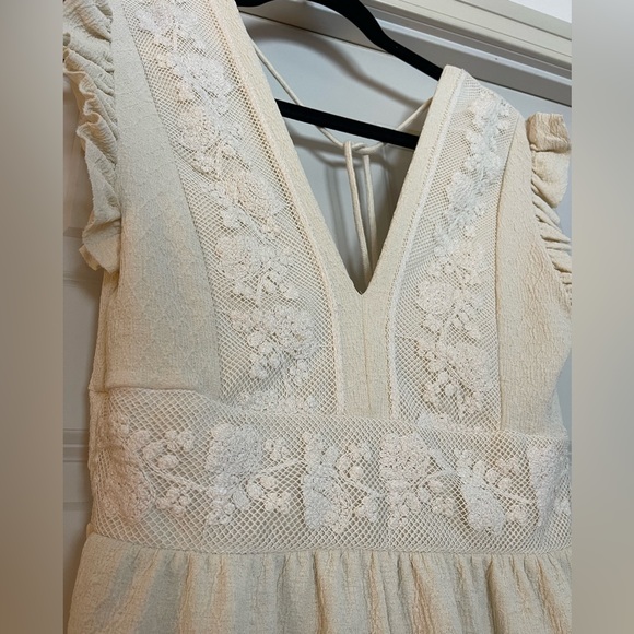 Zara Embroidered Off-White Romper - Picture 2 of 4